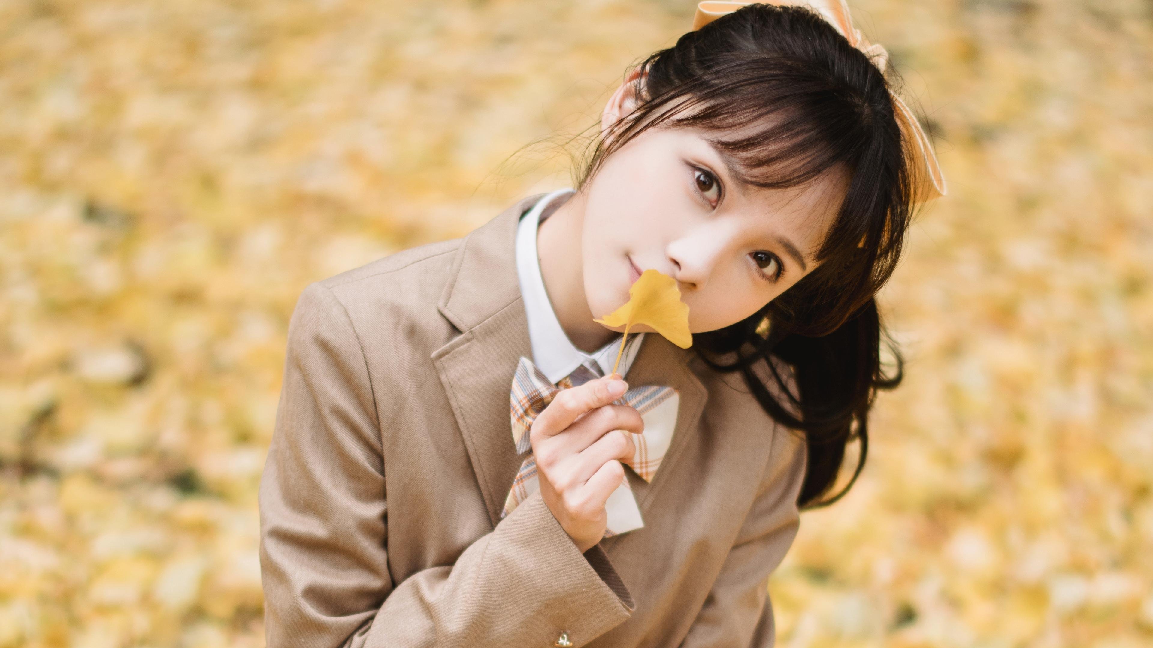 中国驻菲律宾大使馆联合湾区翼龙篮球队等举办篮球慈善活动,促进中菲体育文化交流。