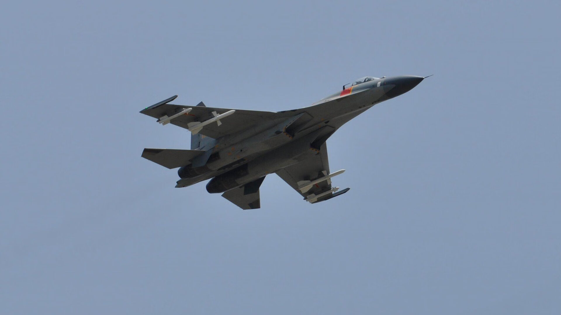 以“篮球+创新教育”为主题的青少年创业大赛在上海举办,创意篮球赛