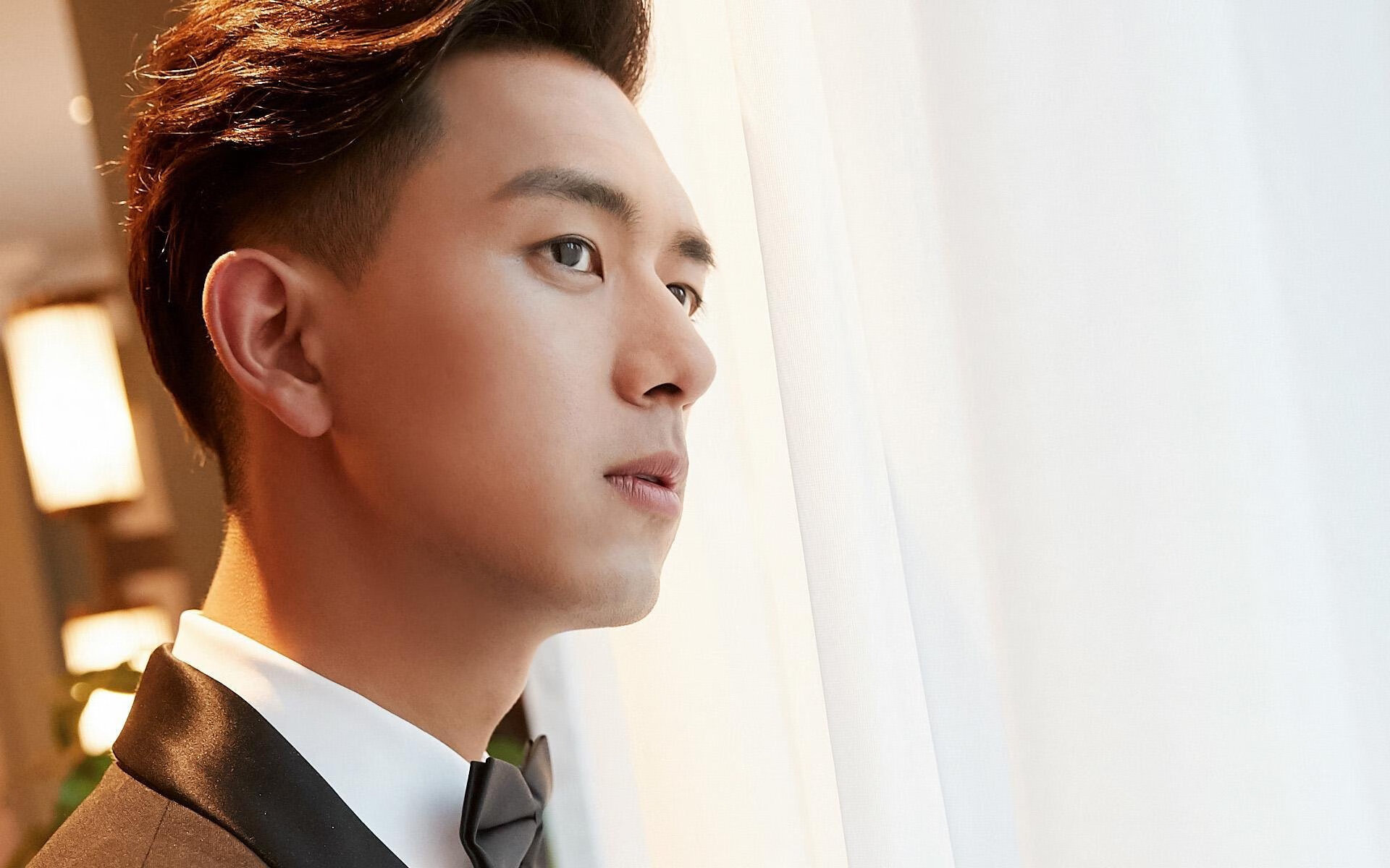 多场精彩对决：台球冠军不断刷新纪录，台球决赛视频